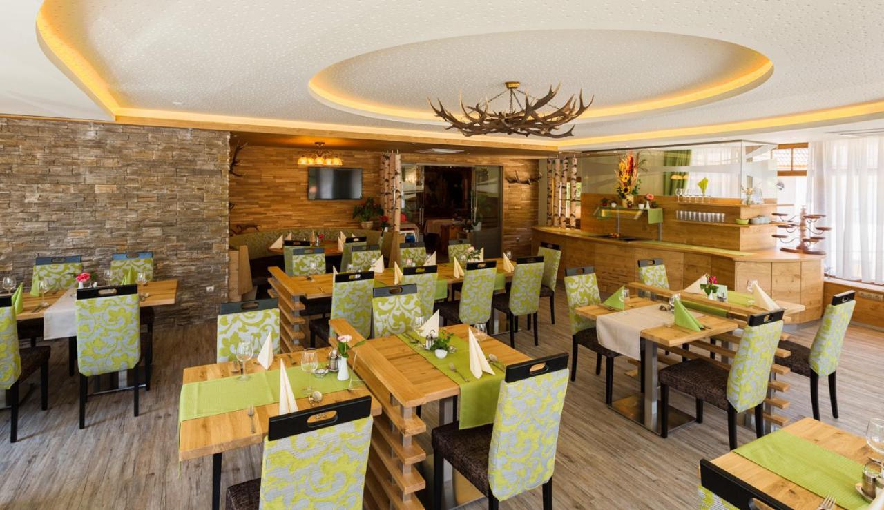 Hotel-Restaurant Forellenhof Пухберг-ам-Шнеберг Экстерьер фото